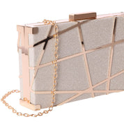 Geanta Clutch eleganta, cu exterior stralucitor si detaliu metalizat, Paula Rossi AD-41377