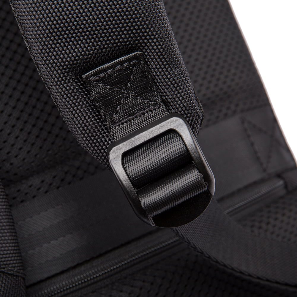 Rucsac laptop 15.6 inch, buzunar pentru tableta, cu iesire la casti si port USB, din poliester, rezistent la apa, buzunar anti furt BANGE BG-S55