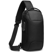 Rucsac crossbody pentru barbati, din poliester este rezistent la stropi, spate moale cu buzunar antifurt, lacat TSA si port USB, BANGE BG22085