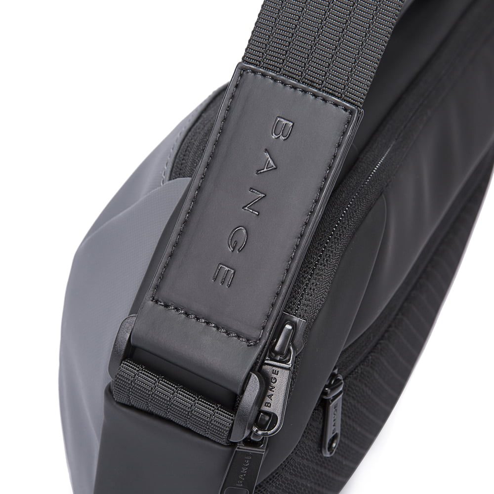 Geanta crossbody unisex, din poliester este rezistenta la apa, inel retractabil pentru chei, buzunar antifurt pe spate, BANGE BG7308