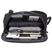 Geanta crossbody, tip rucsac unisex, din poliester este rezistenta la stropi, spate moale captusit cu buzunar antifurt, bareta cu trident si inel retractabil pentru chei, BANGE BG7322