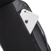Geanta crossbody, tip rucsac unisex, din poliester este rezistenta la stropi, spate moale captusit cu buzunar antifurt, bareta cu trident si inel retractabil pentru chei, BANGE BG7322