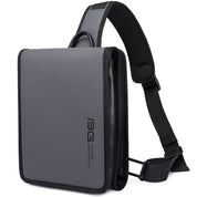 Geanta crossbody, tip rucsac unisex, forma patrata, din poliester rezistent la apa, bareta cu trident, compartiment pentru tableta 9,7 inch BANGE BG7323