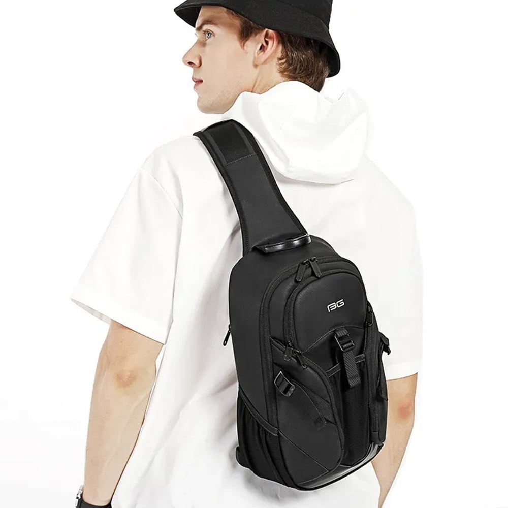 Geanta crossbody, tip rucsac, multifunctional, compartiment tableta, cu elemente reflectorizante, cu port USB, din poliester rezistent la stropi, unisex, BANGE, BG77120
